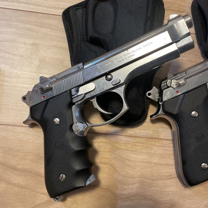 東京マルイ　M92F クロームステンレス　2丁