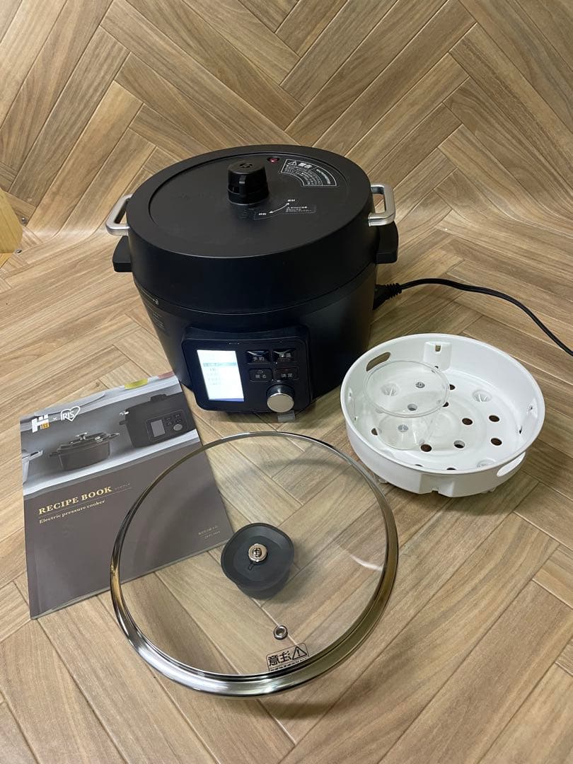 【美品】 アイリスオーヤマ 電気圧力鍋　DKPC-MA4-B