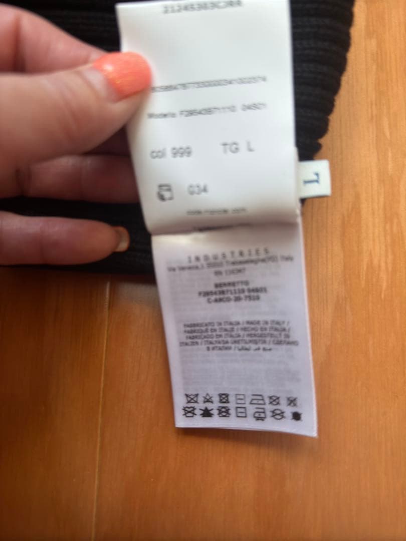 モンクレール ファー付きニット帽 サイズL ブラック