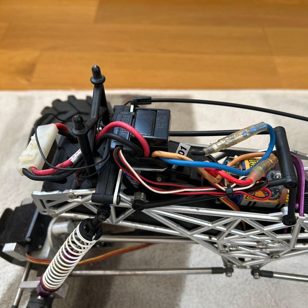 ラジコン　ウイリーキング　クローラー