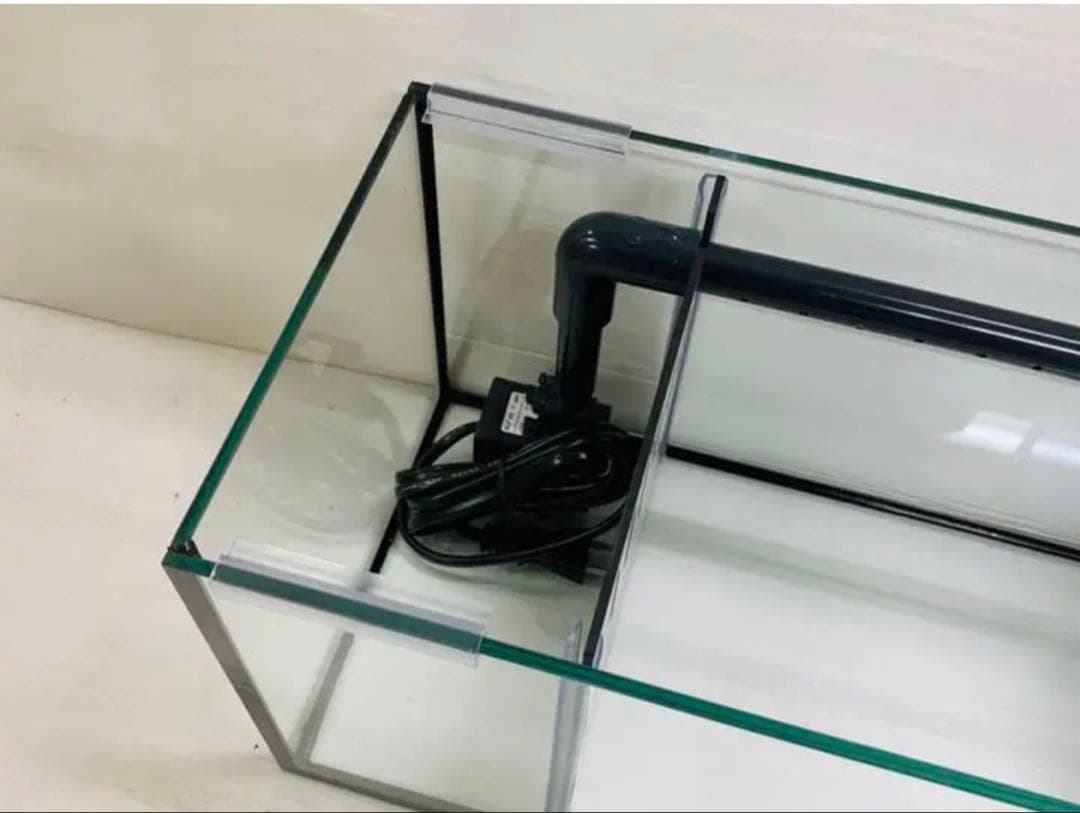 特注600×200×200　2室水槽　水中ポンプ付