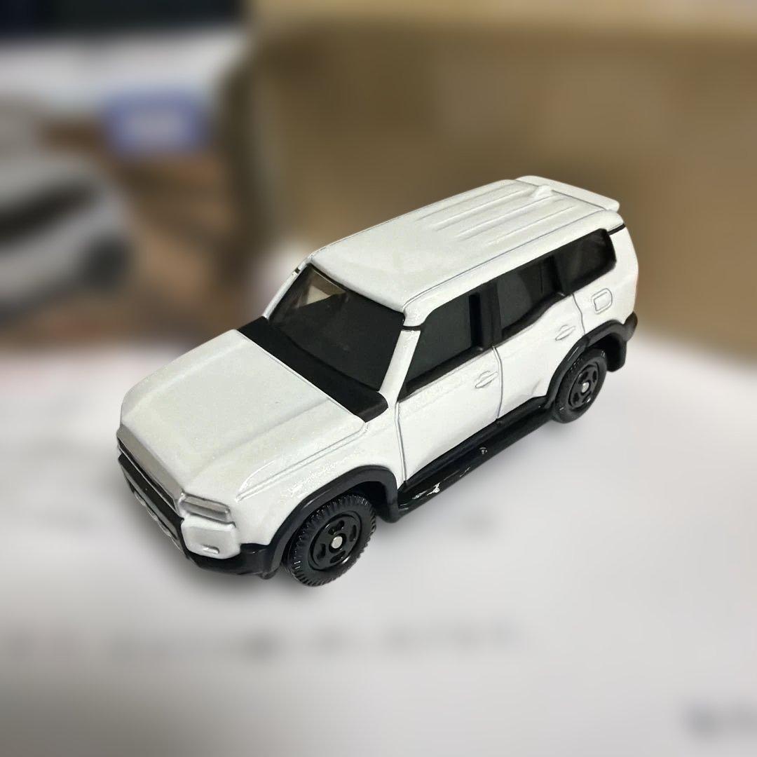 トミカ ランドクルーザー250 ホワイト　白　 ミニカー
