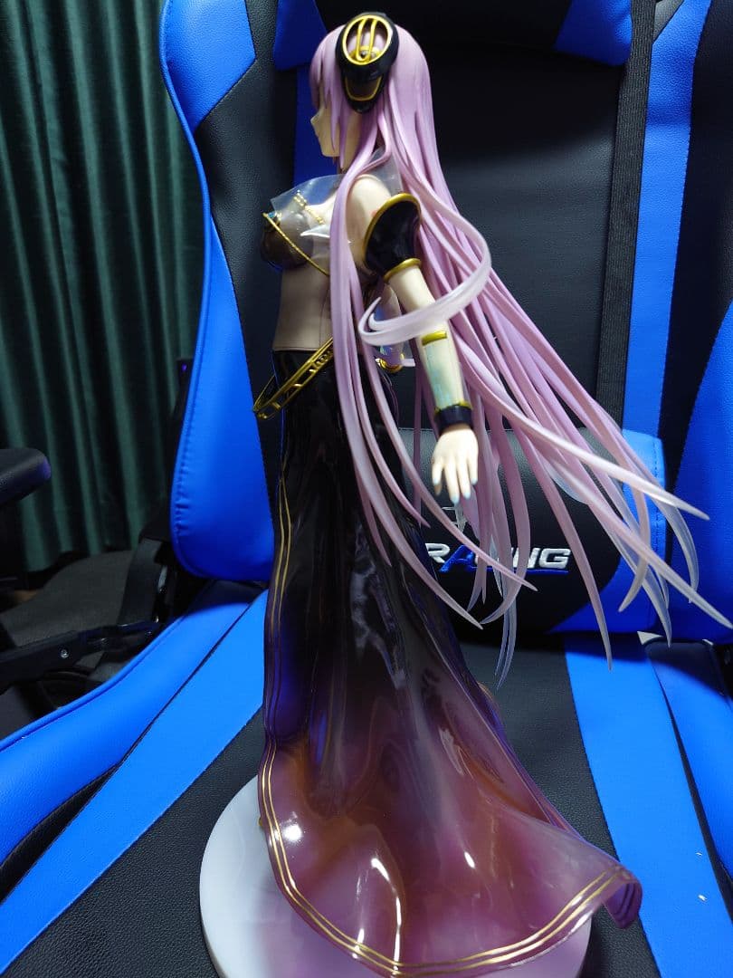 FREEing キャラクター・ボーカル・シリーズ 巡音ルカ V4X 1/4