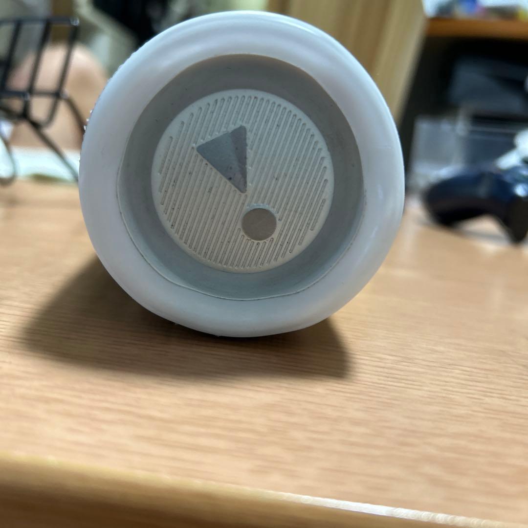 本日限定価格‼️JBL Flip 6ホワイト ワイヤレススピーカー