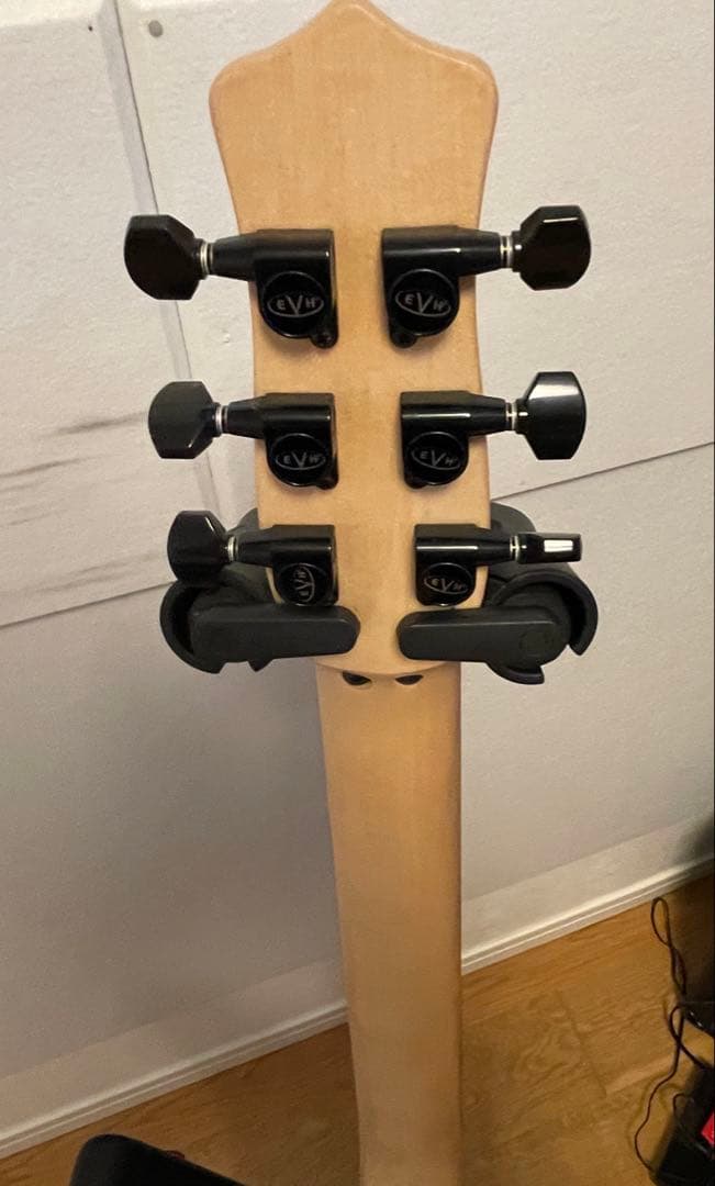 美品 EVH Star Black フロイドローズ／キルスイッチ付