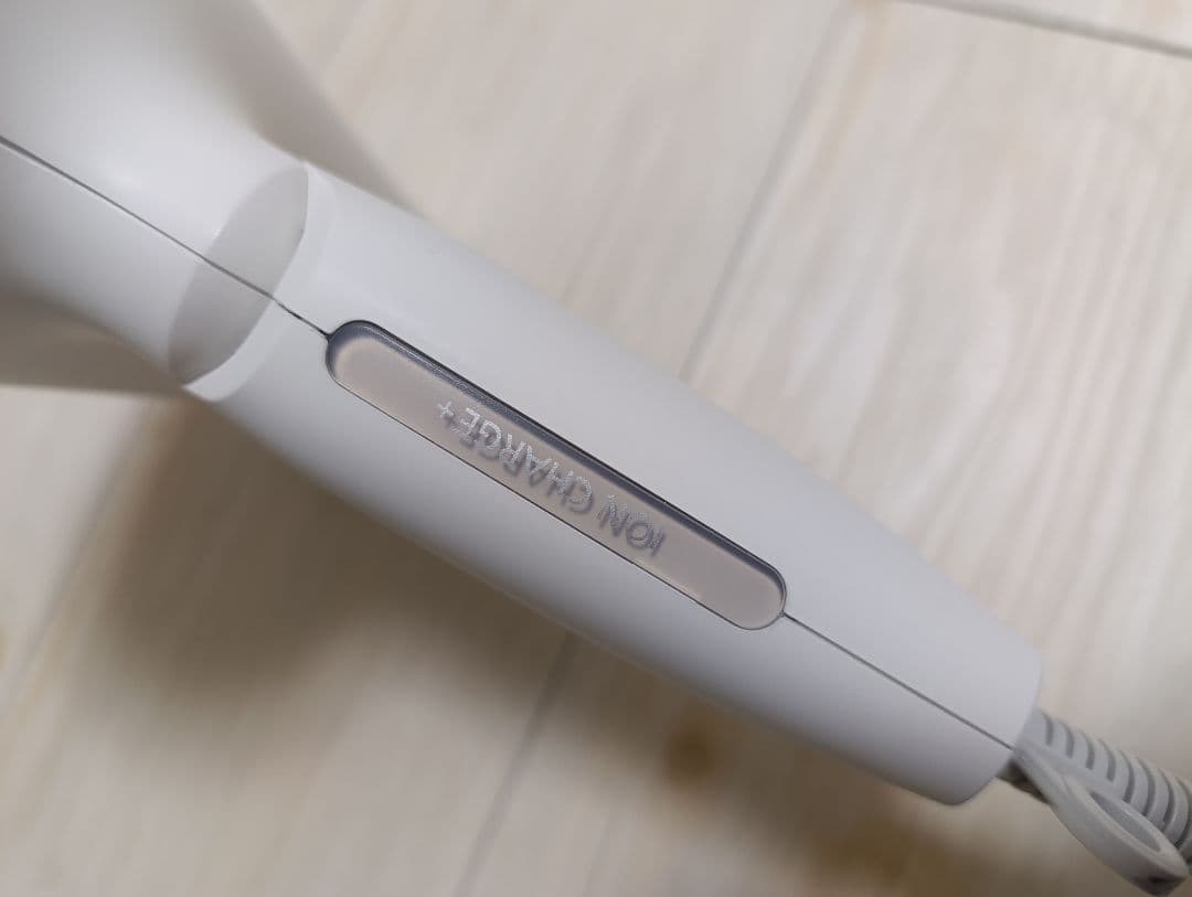 パナソニック ナノケア Panasonic EH-NA0G 23年製 WH