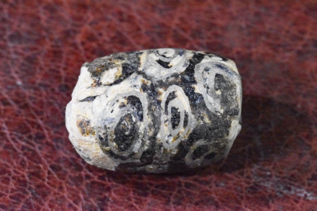 紀元前後 アフガニスタン出土 古代多眼アイビーズ