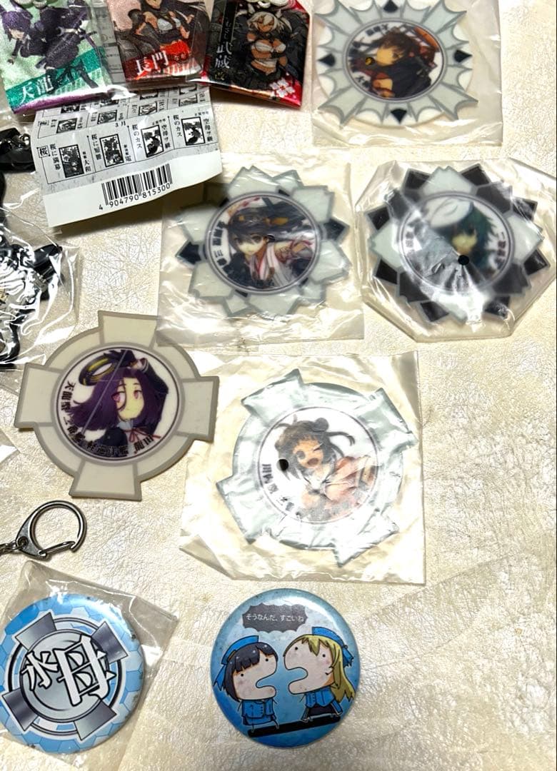 新品27点　艦コレセット　お守り、シール、缶バッジ、ストラップなど多数