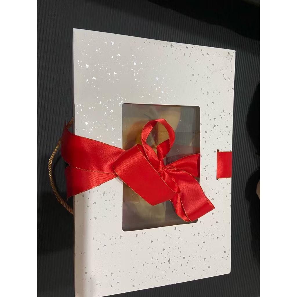 1/21まで値下げ　台湾　イーブイ　ピカチュウゆきたるま　クリスマスぬいぐるみ