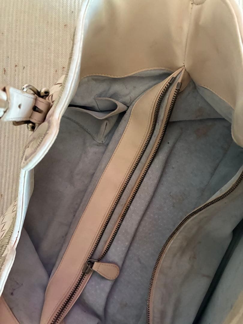 ボッテガ　ホワイト 編み込みデザイン バッグ