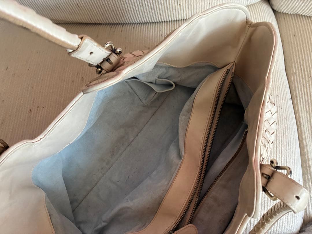 ボッテガ　ホワイト 編み込みデザイン バッグ