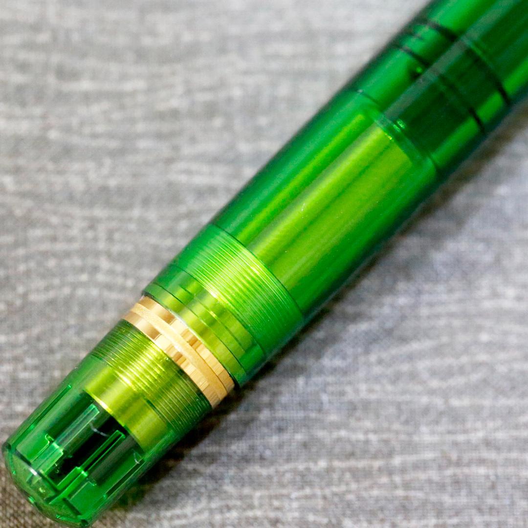 【限定品】ペリカン 万年筆 Ｍ８００ デモンストレーター グリーン