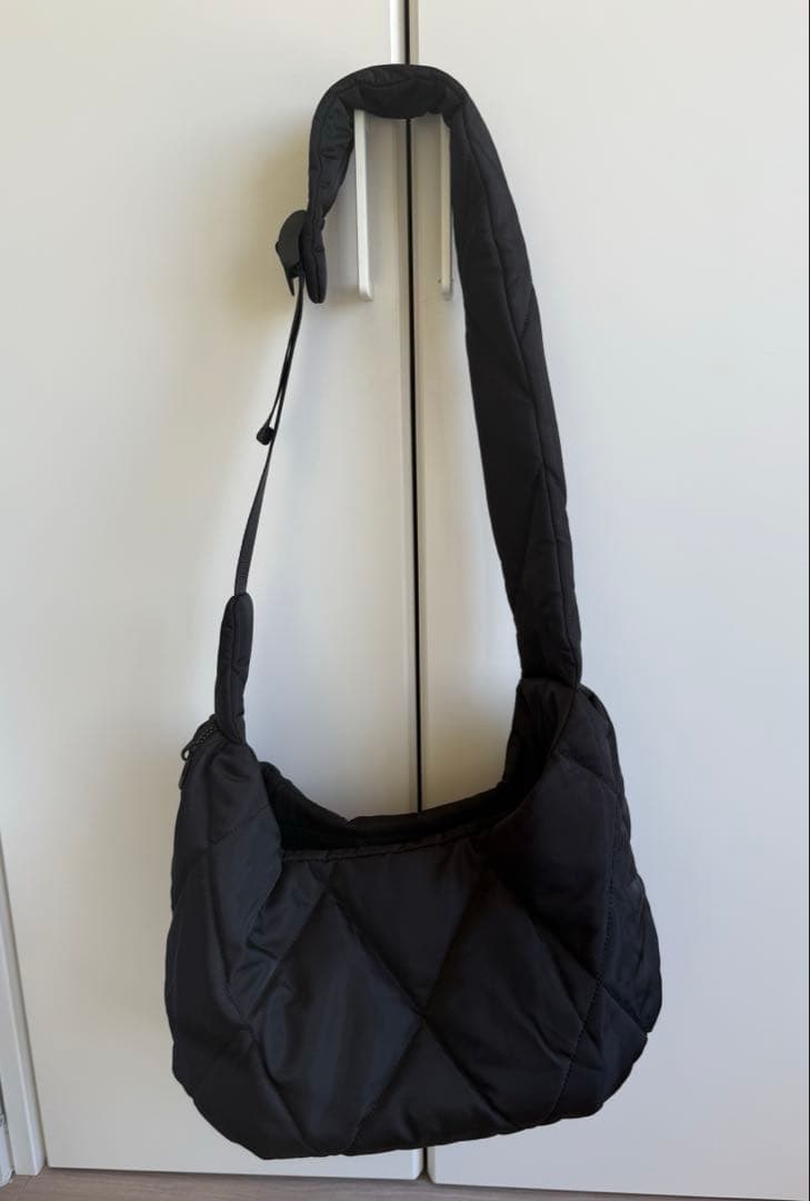 犬キャリーバッグ　新品同様　PUPS & BUBS PANNA HOUSE