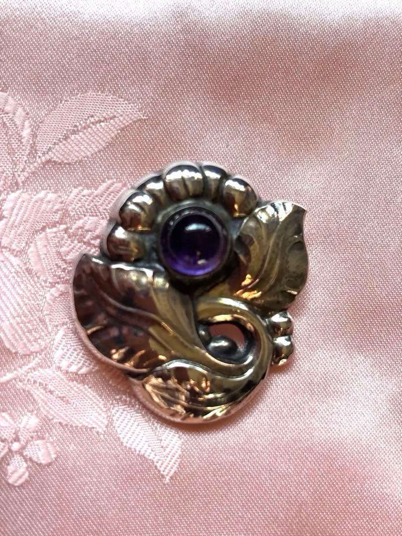 ジョージジェンセン　ブローチ2種類