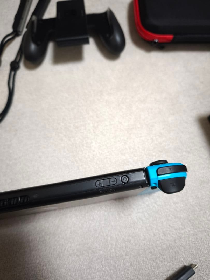 Nintendo Switch 本体 Joy-Con2個 ケース 充電器付き