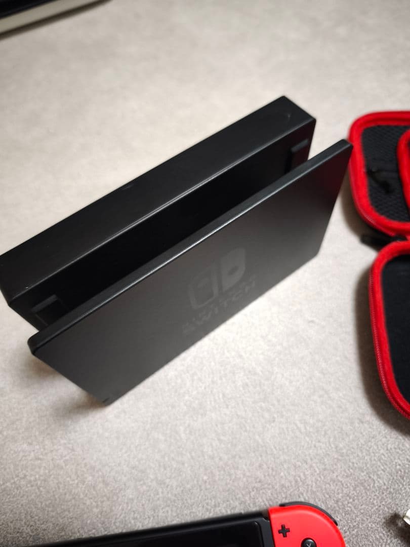 Nintendo Switch 本体 Joy-Con2個 ケース 充電器付き