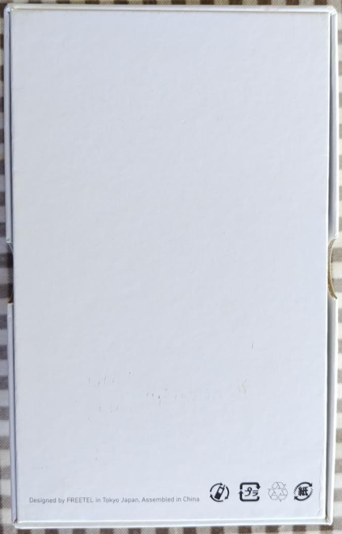 FREETEL PRIORI 4 <Sim Free> 未使用