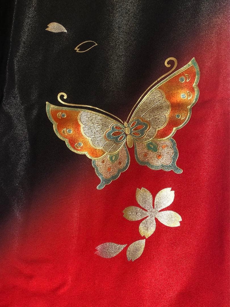 振袖 ６点セット ラメ入り 黒と赤のグラデーション 蝶と花 成人式