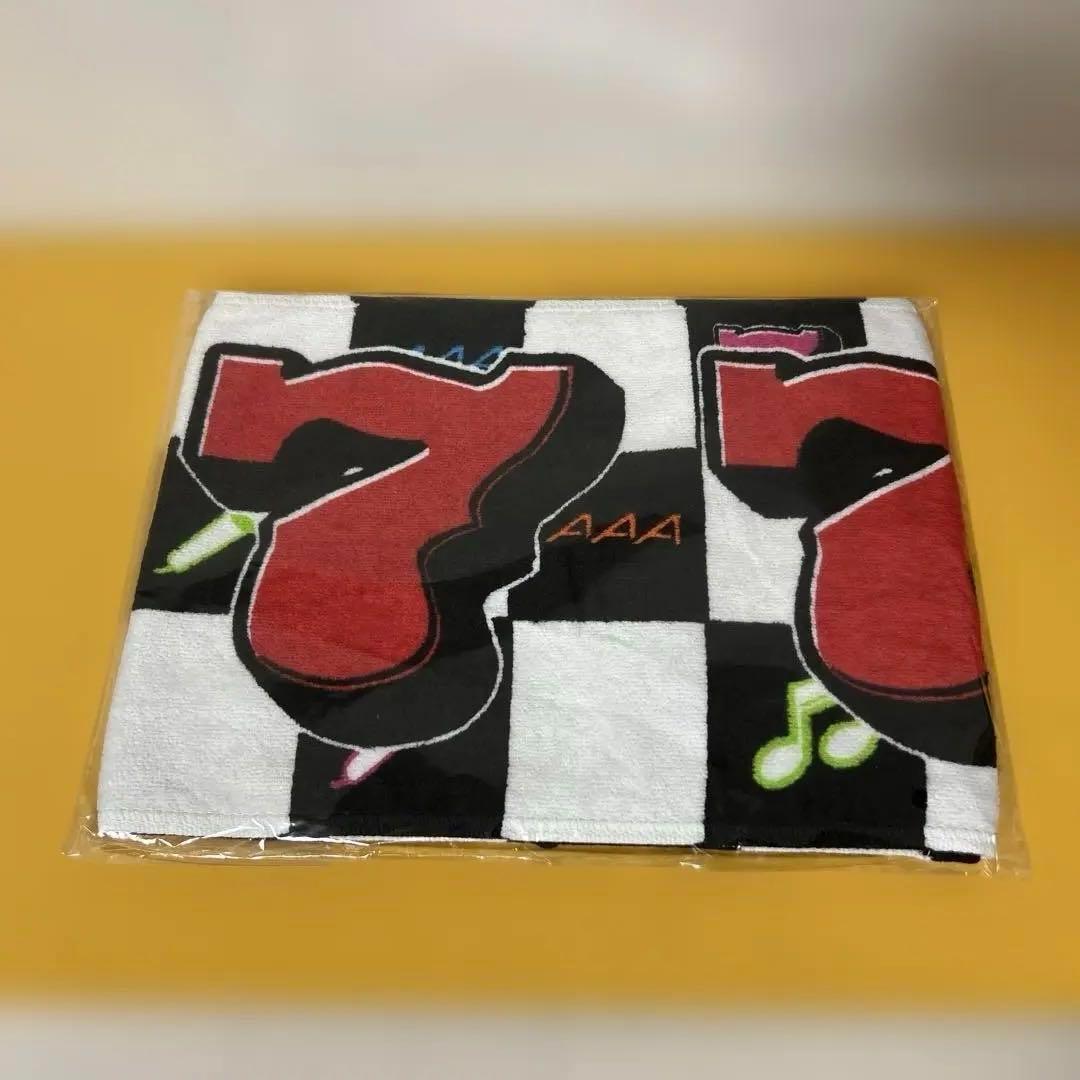 AAAグッズ 17点まとめ売り 「パンフ、ファイル、タオル、Tシャツ、他」