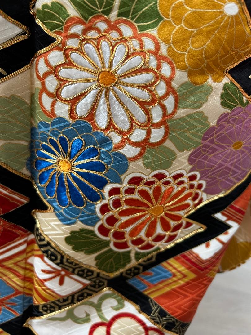 美品　正絹振袖フルセット　古典柄　豪華　金刺繍　金彩