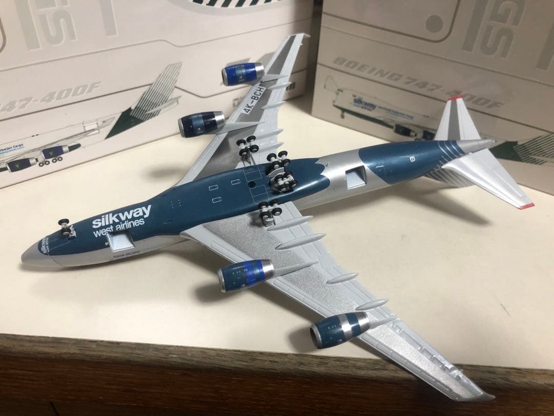 R*A様 silkway west 1/400 B747-400F 4K-BCH