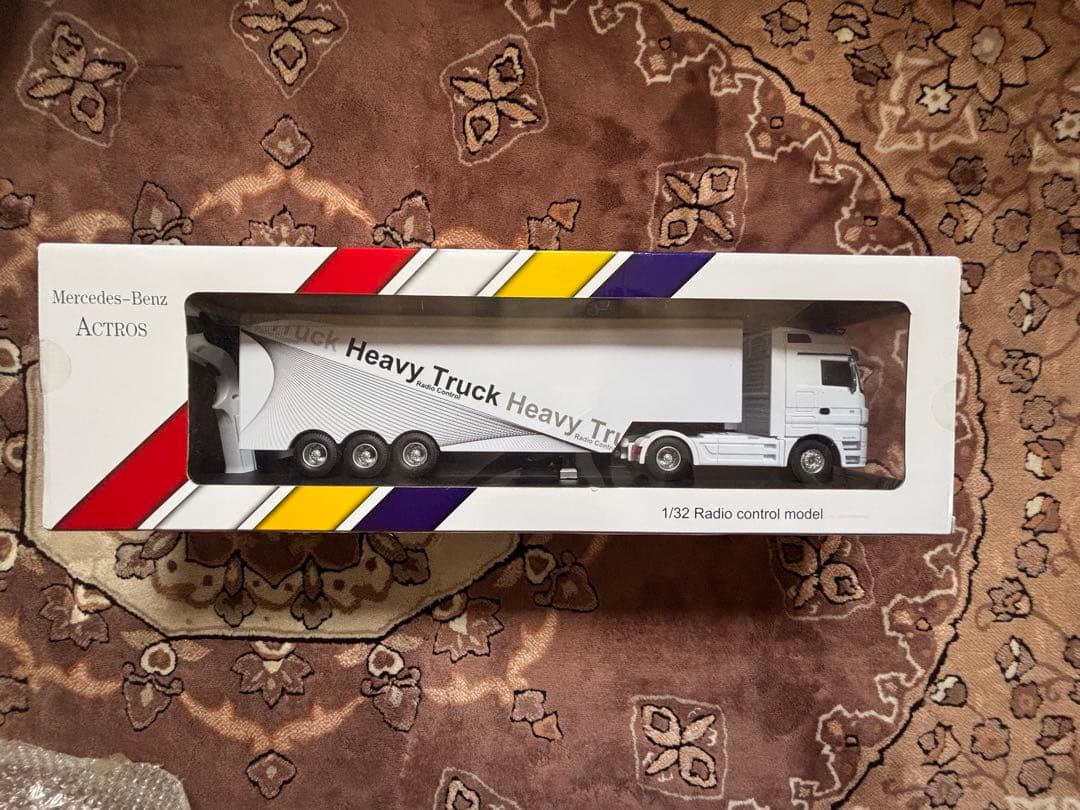 メルセデス ベンツ アクトロス トレーラー ラジコン 1/32