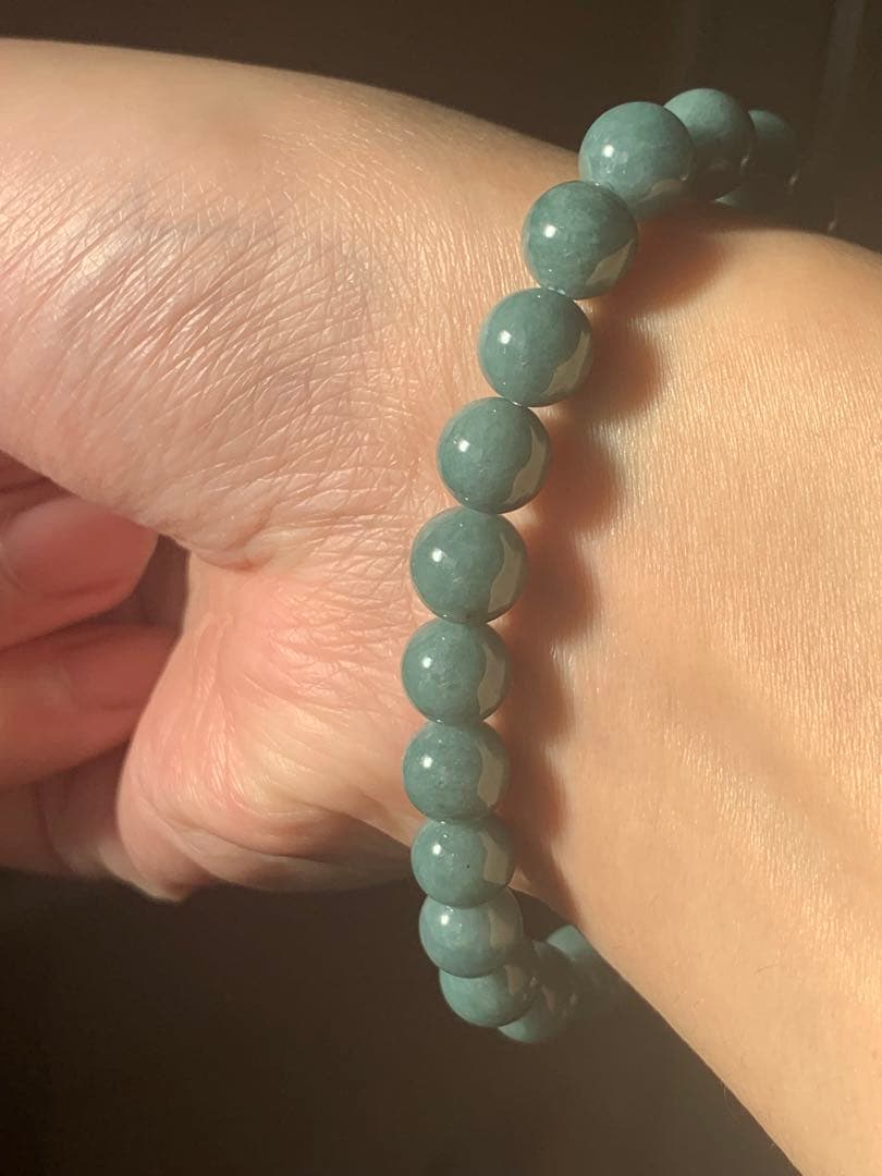 小滝青翡翠　糸魚川本翡翠ブレスレット　ヒスイ　翡翠　ヒーリング　コン沢　ひすい