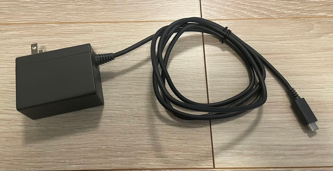 Nintendo Switch + Joy-Con + ポーチ +ソフト2点