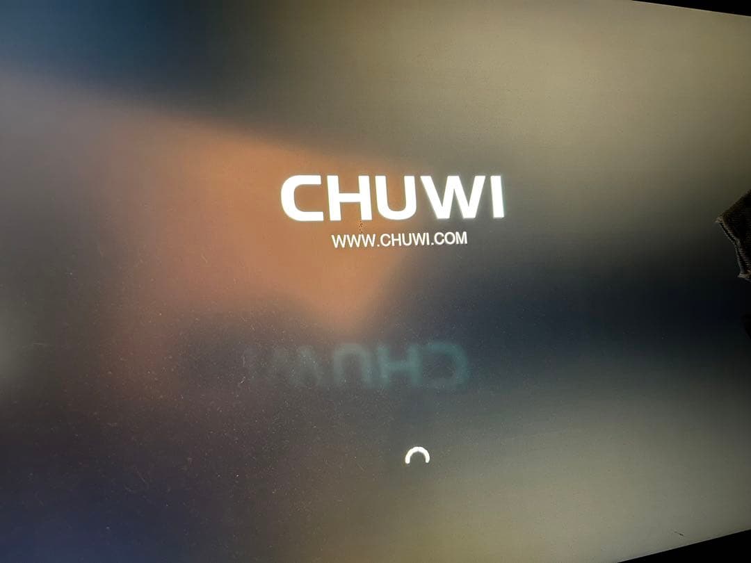 CHUWI GBox ProファンレスPCAtom/4GB/64GB/Win10