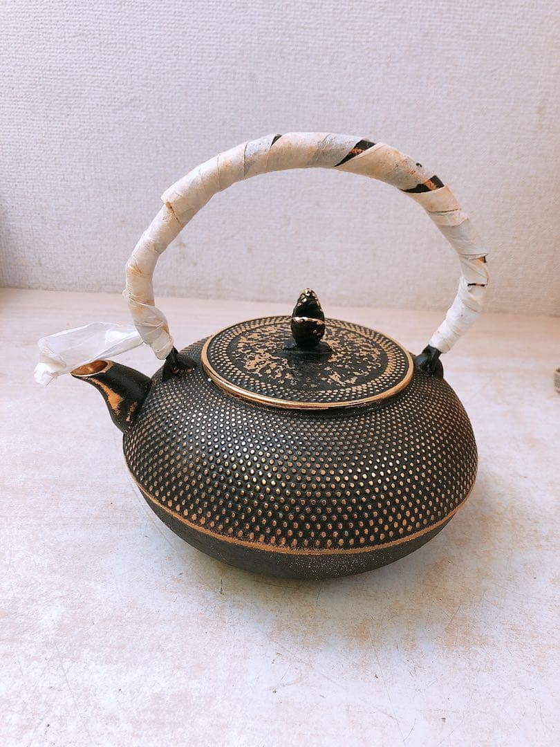 デ*ォ様 【レトロ】南部鉄器 美濃華林作 鉄瓶 純金着 日本茶用品 茶器 伝統工