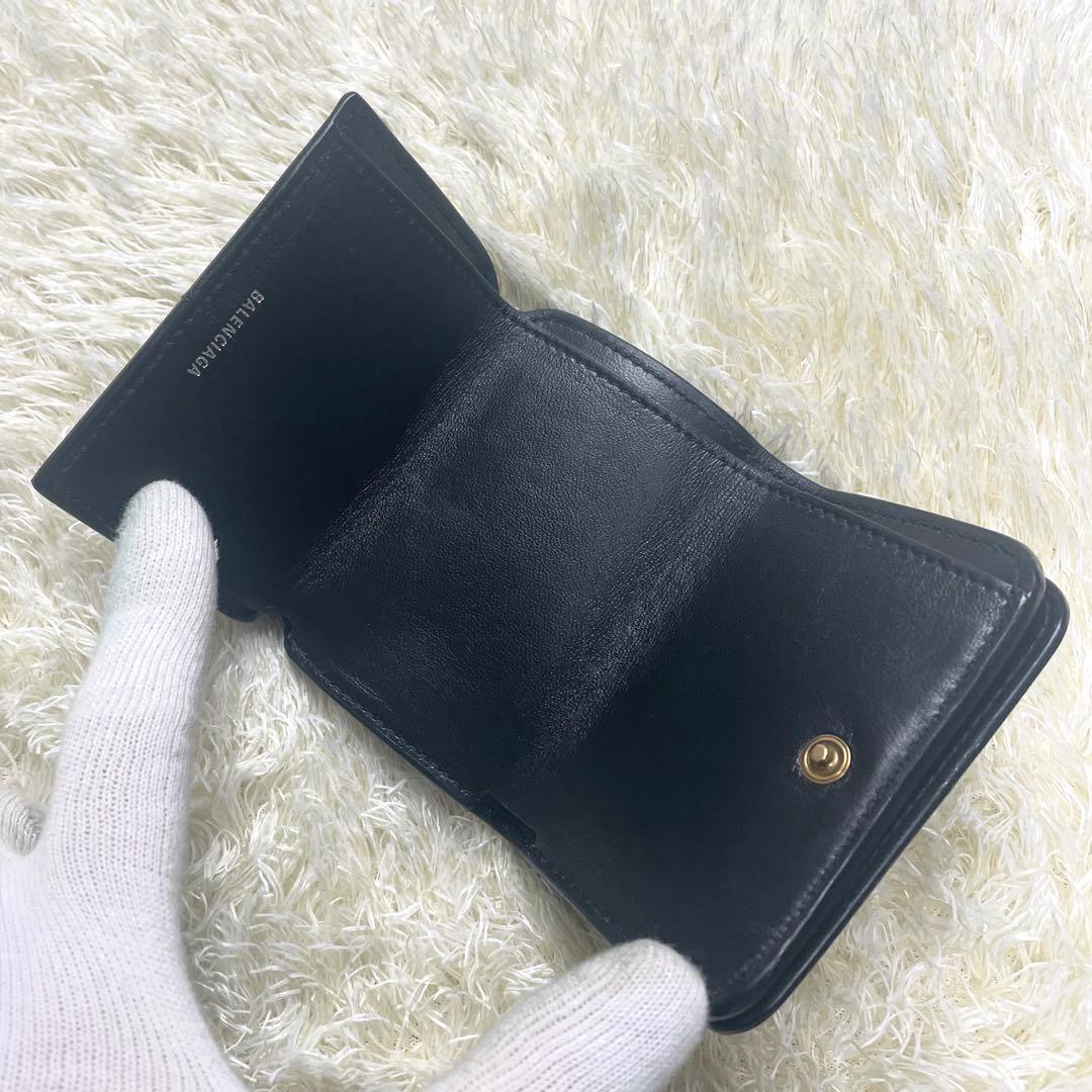 美品 バレンシアガ エブリデイ 三つ折り財布 コンパクト シボ皮 ブラック