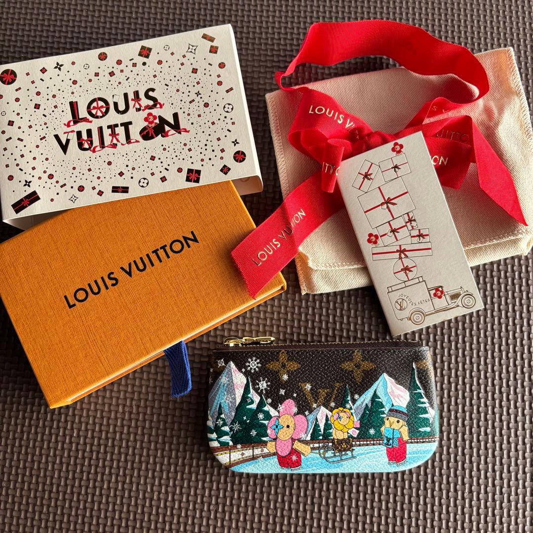 LOUIS VUITTON キーリング付きキーケース　ルイヴィトン　ケース