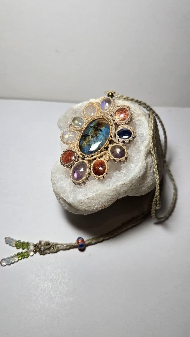 天然石 マクラメ編みネックレス