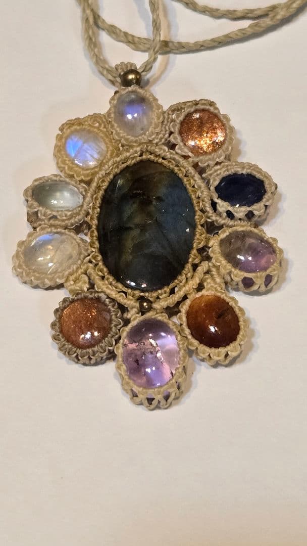 天然石 マクラメ編みネックレス