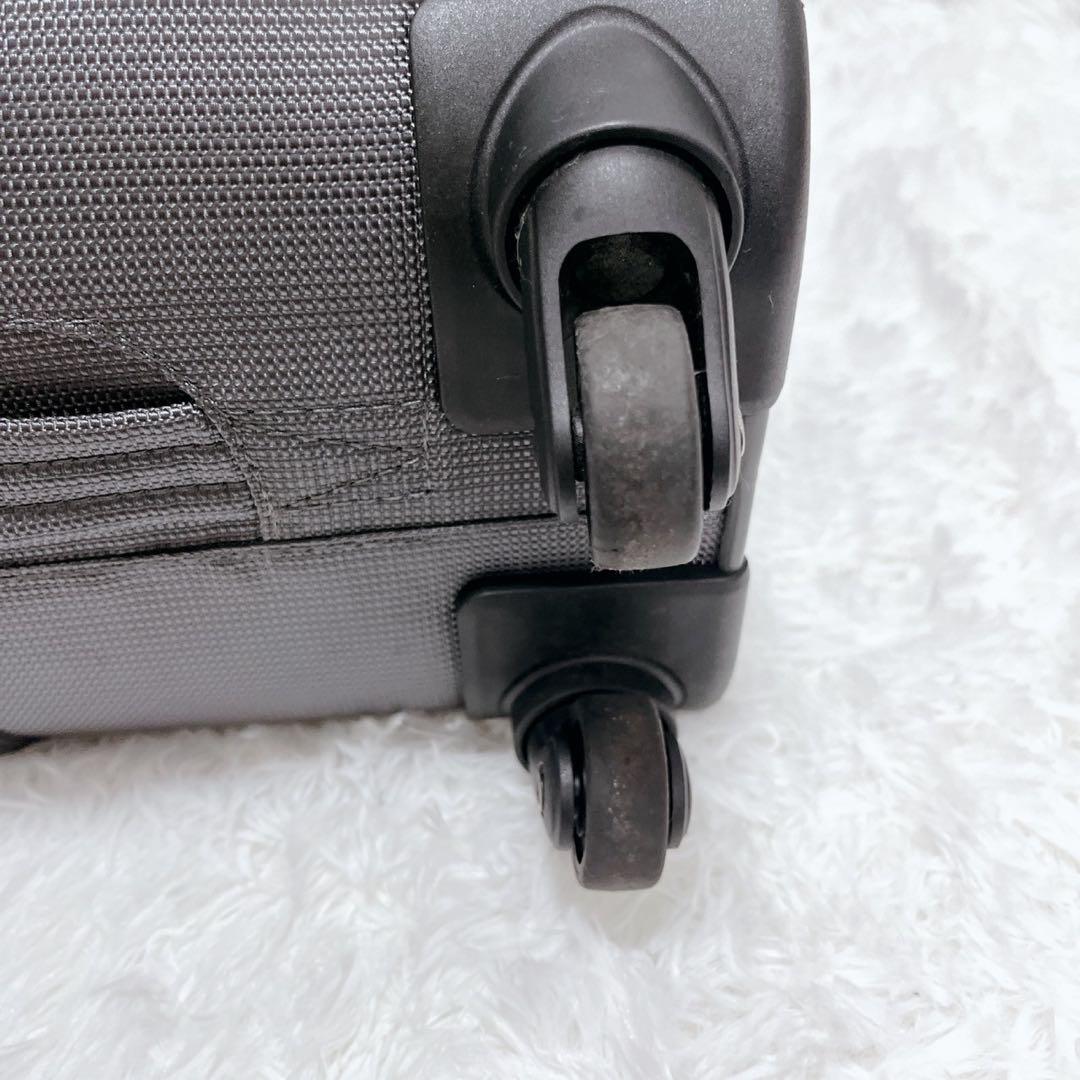 極美品 SOMESONITE サムソナイト キャリーケース 4輪 機内持込可