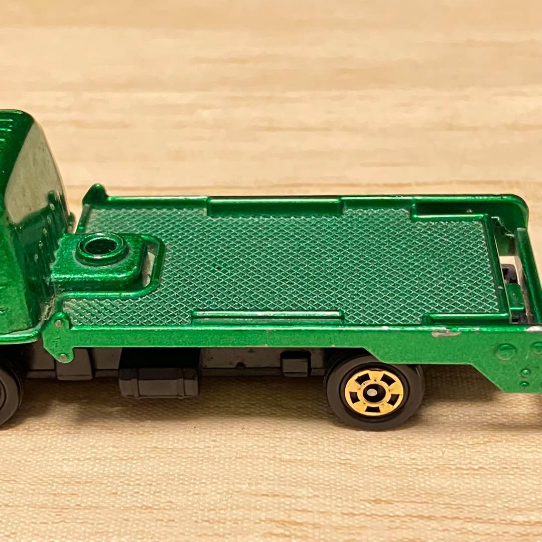 トミカ 日産ディーゼル コンドル ブルドーザー付 No56 1/104