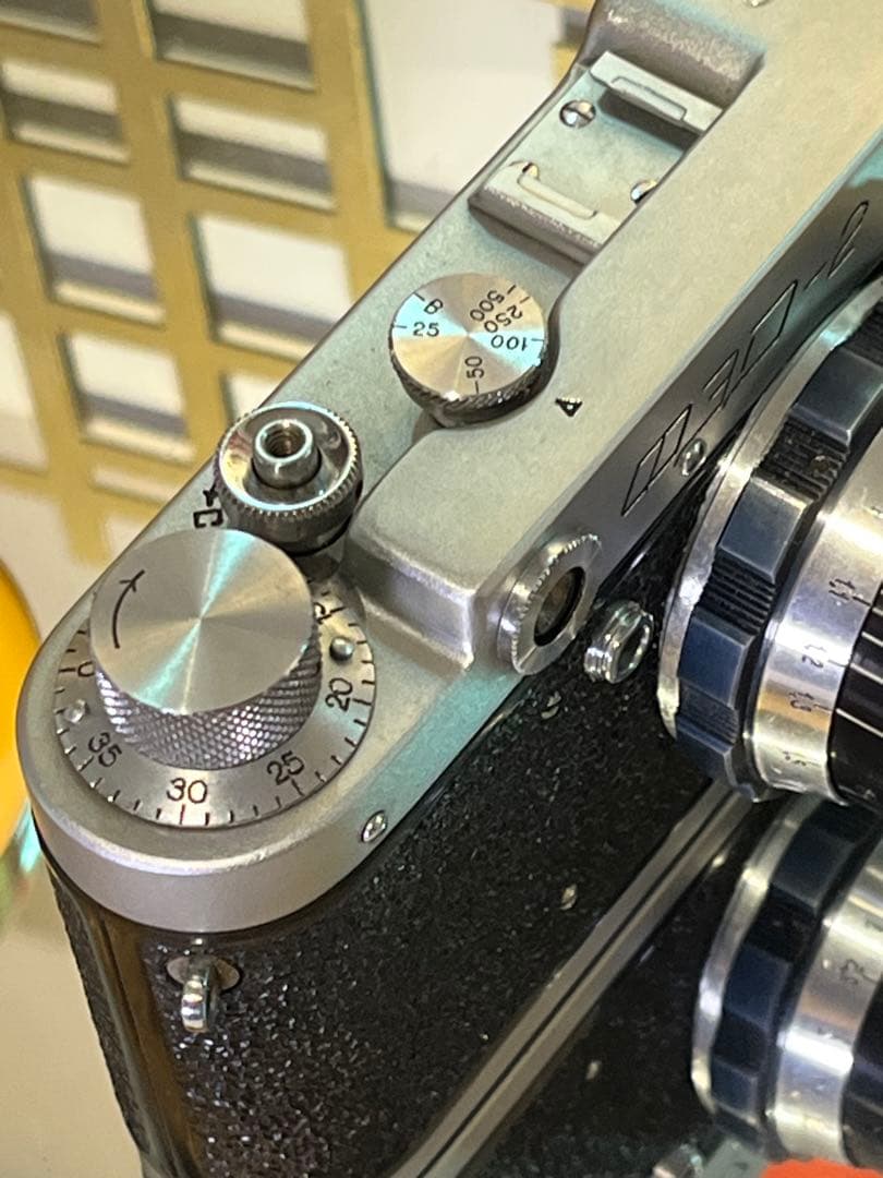 「FED-2」に、希少な52mm f2.8レンズをセット