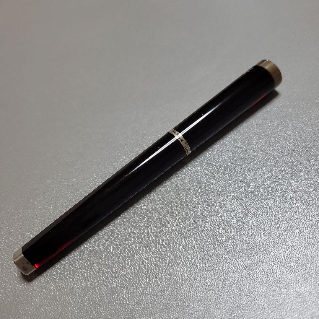 モンブラン 作家シリーズ フランツ・カフカ 万年筆 ペン先18k-750　中古