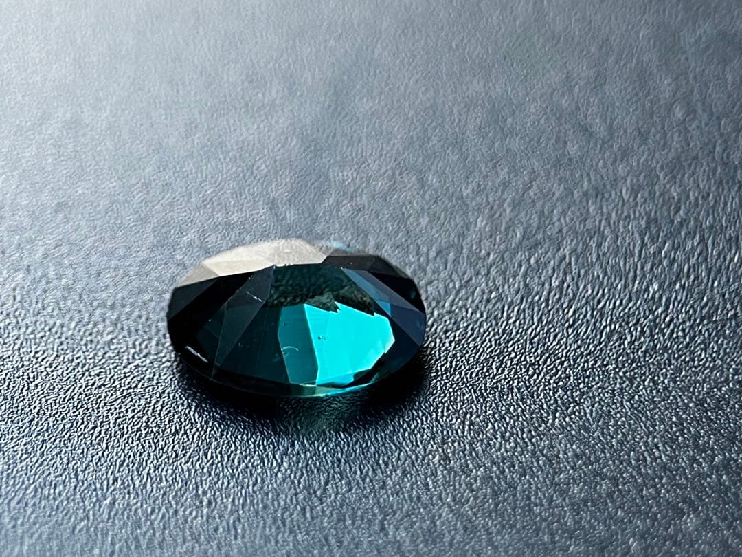 ブルースピネルルース1.3ct天然石,宝石NeonBlue Spinel