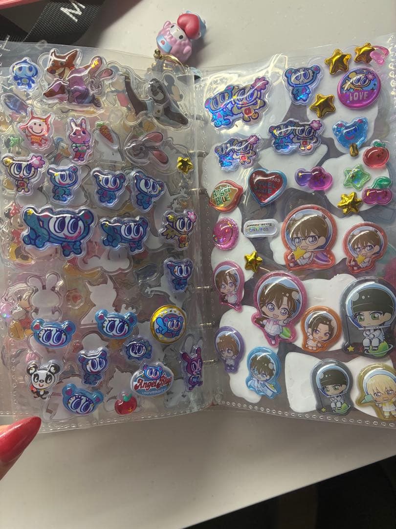 正規品！キャラクターシール完成品