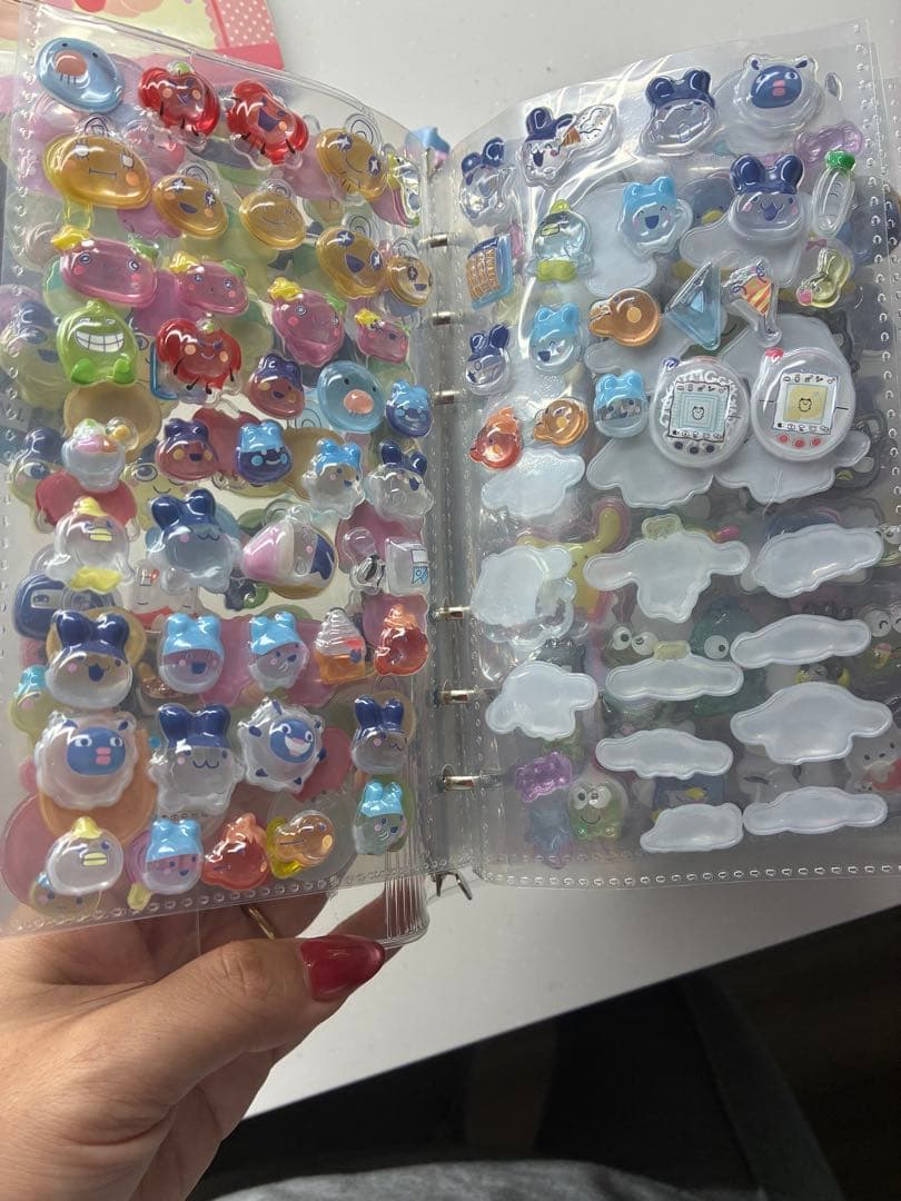 正規品！キャラクターシール完成品