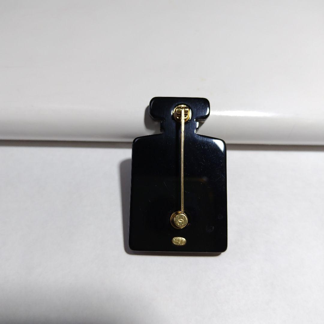 シャネル　ブローチ