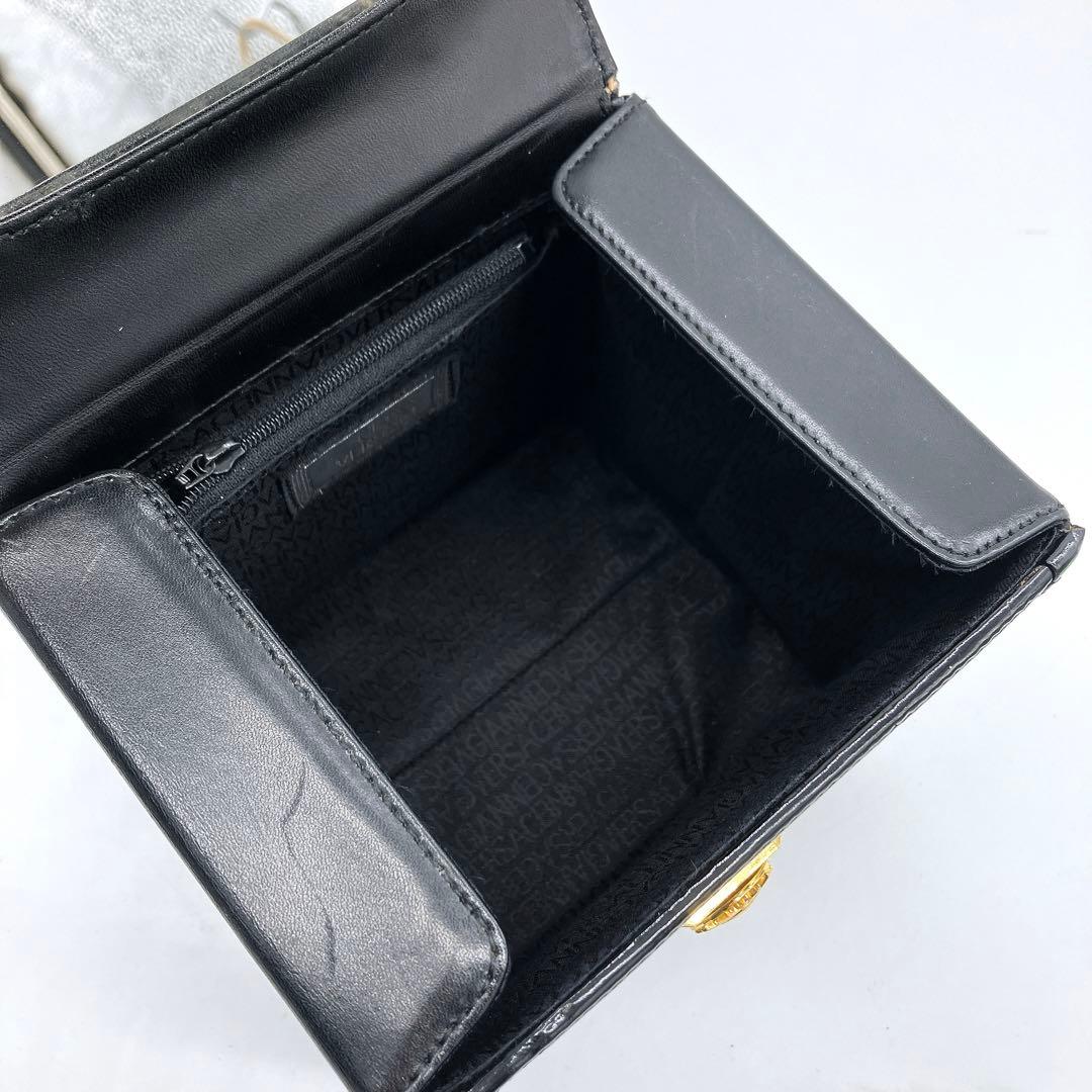 【GIANNI VERSACE】 バニティ　パーティーバッグ　ゴールド金具
