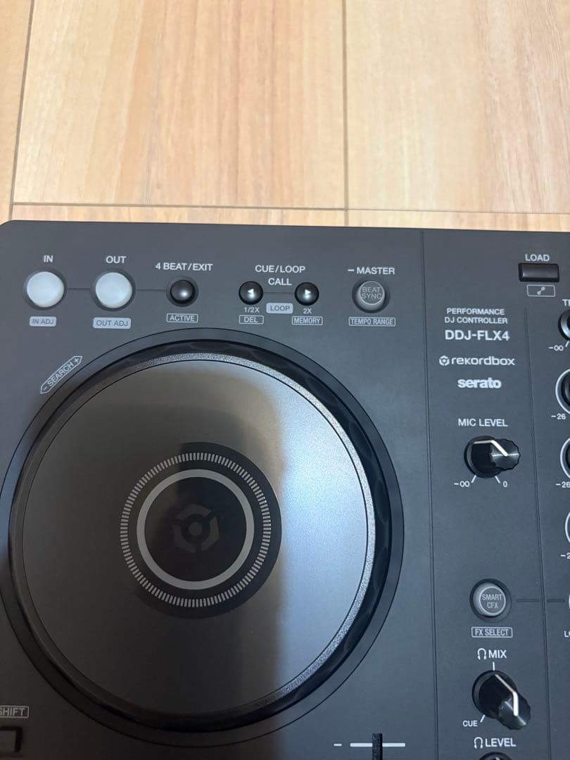 DDJ-FLX4 コントローラー