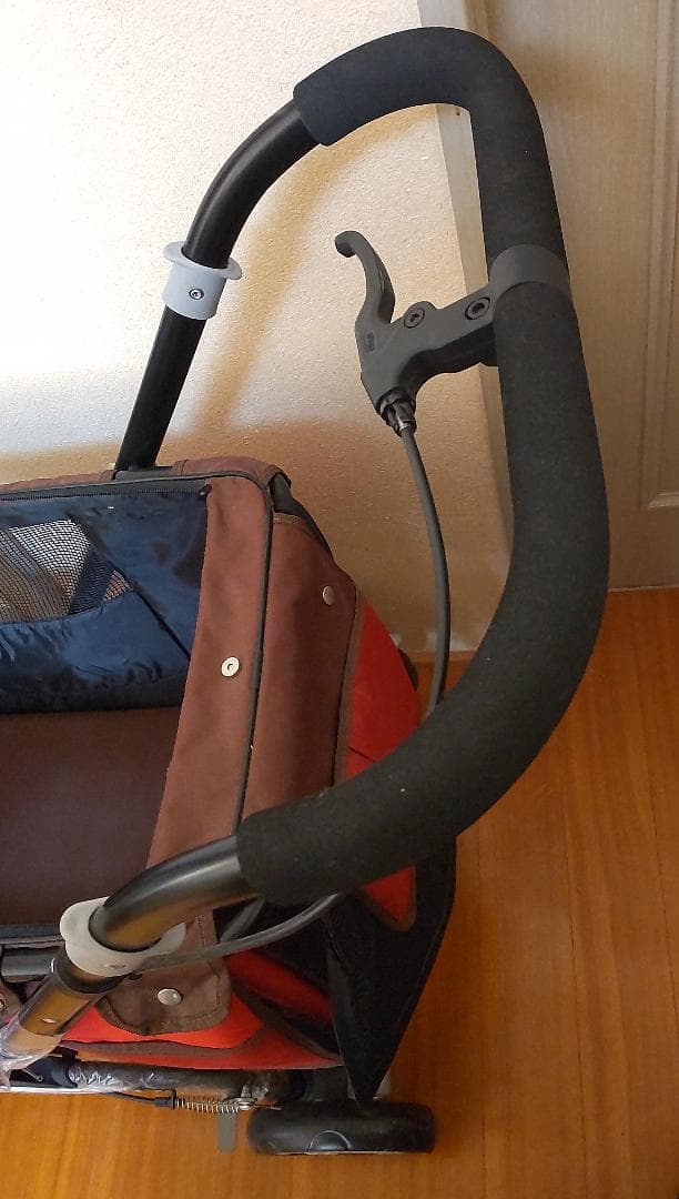 未使用 ボンビ プログレ レッド ペットバギー 耐荷重30kg