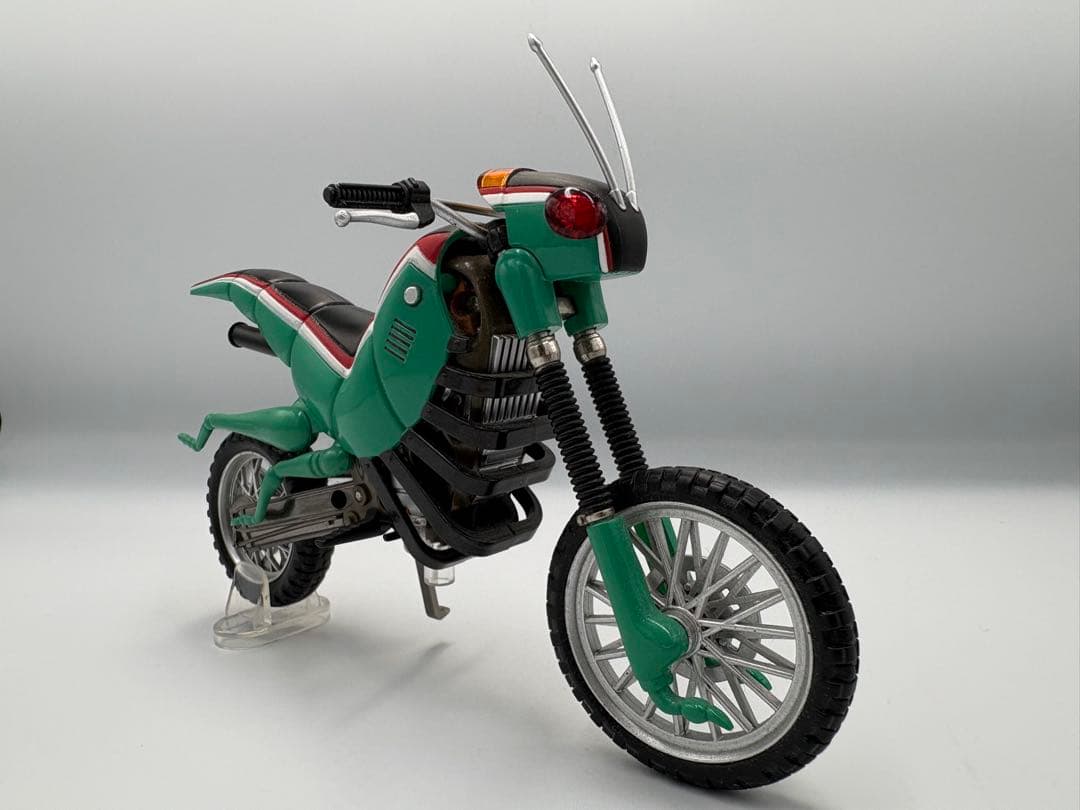 バンダイ S.H.Figuarts 仮面ライダーBLACK バトルホッパー