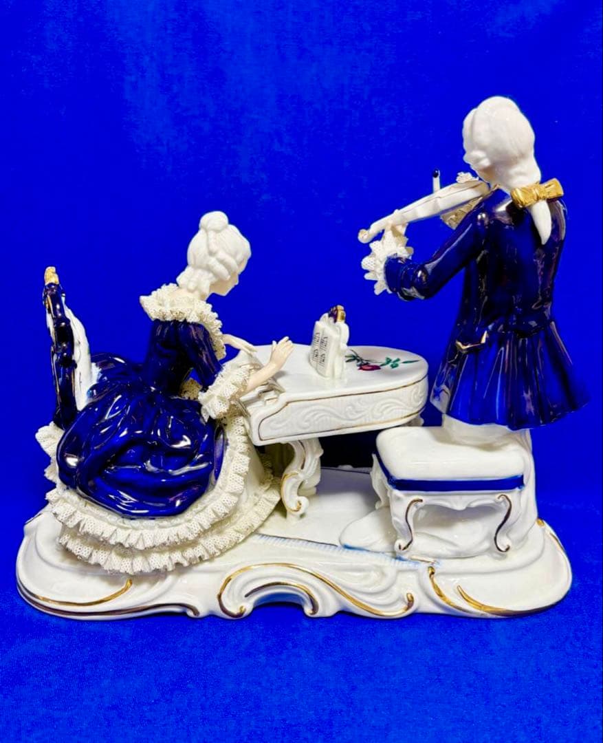 加藤工芸　レースドール　置物　人形　貴族　ピアノ&バイオリン
