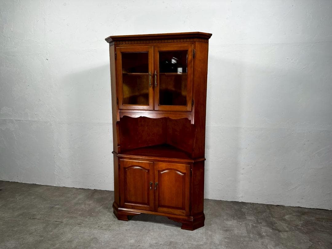 美品『Daniel』横浜ダニエル コーナーキャビネット キャビネットRWcab3