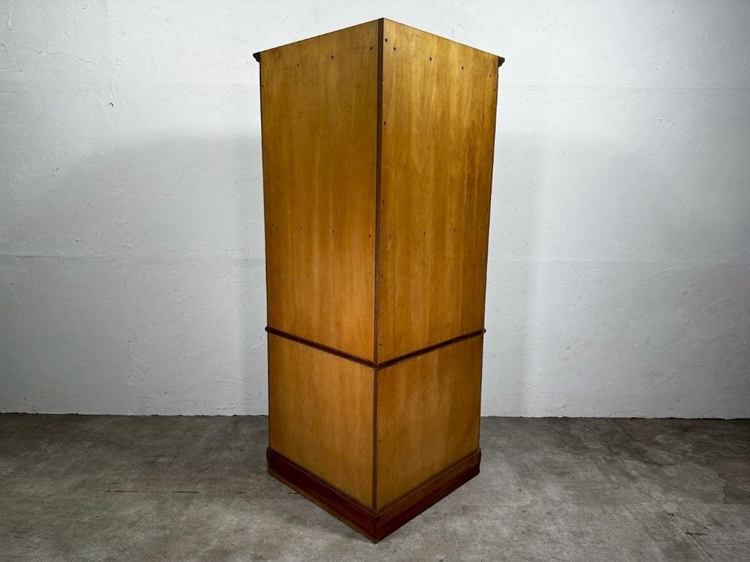 美品『Daniel』横浜ダニエル コーナーキャビネット キャビネットRWcab3