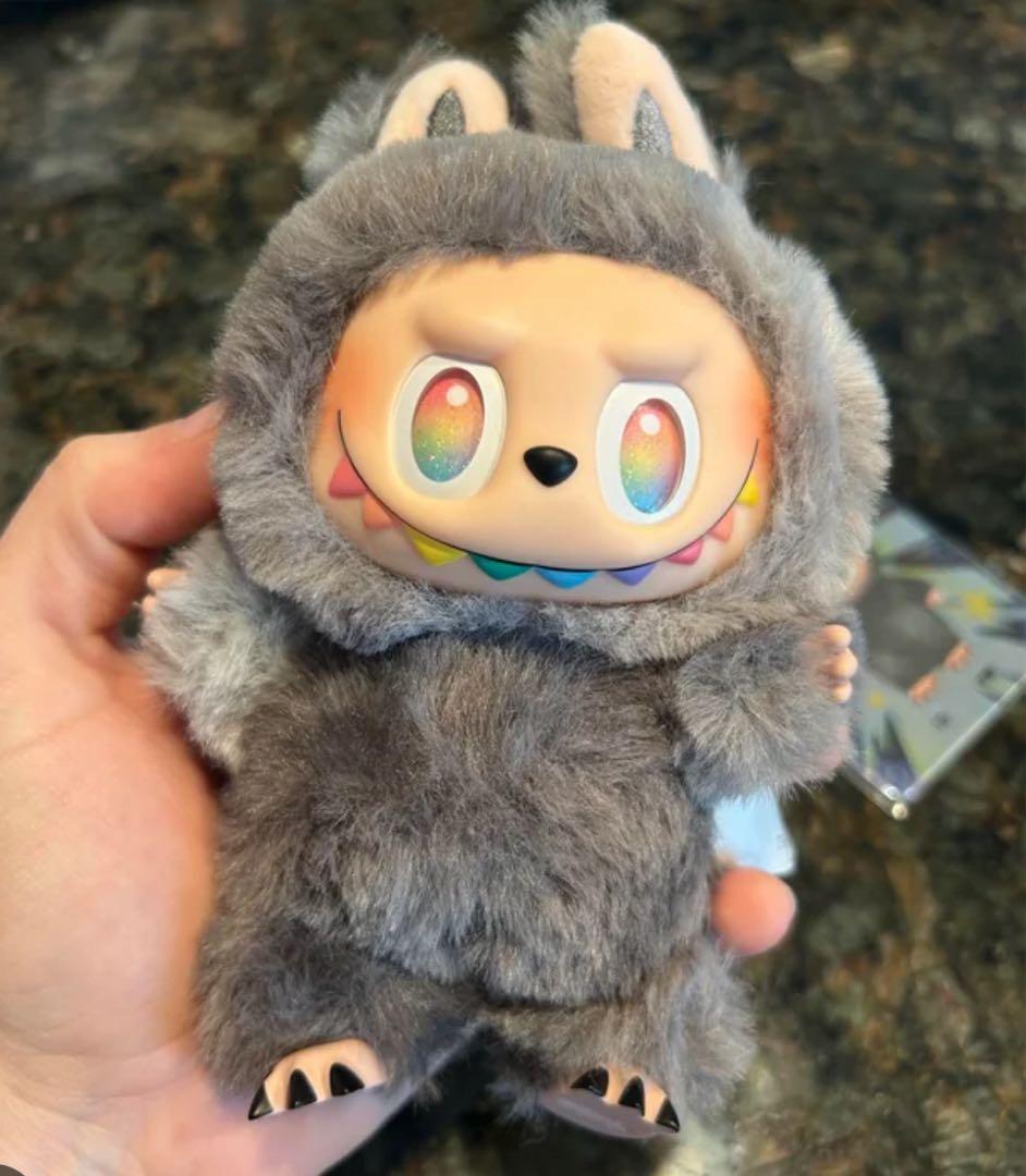 THE MONSTERS Labubu Big into Energyシリーズ